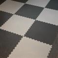 Dalles PVC clipsable martelé noir 500x500x7mm