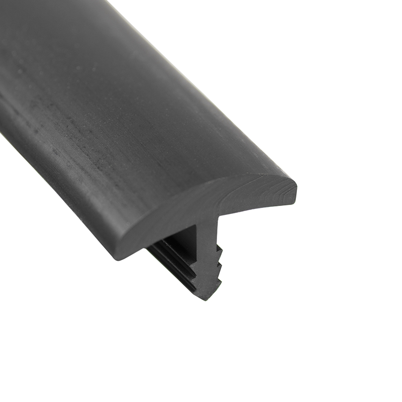 Profile en T PVC noir LxH=19x18mm (L=125m)