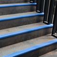 Profilé nez de marche Bleu LxLxH=1500x60x22mm